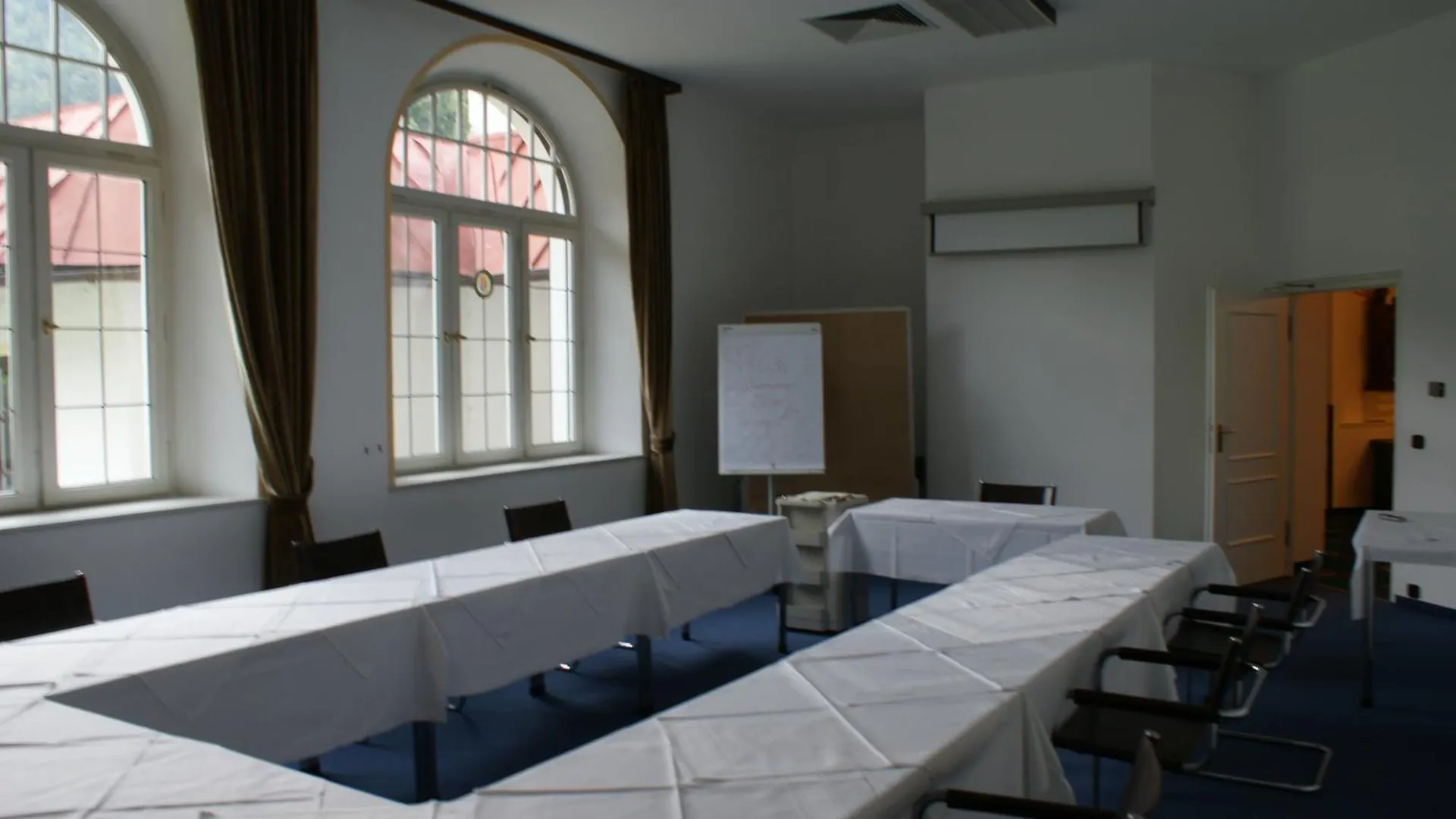 Hotel Zur Post Kreuth 3*,