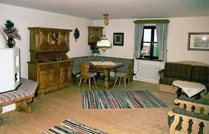 Hotel Zur Post Kreuth 3*,